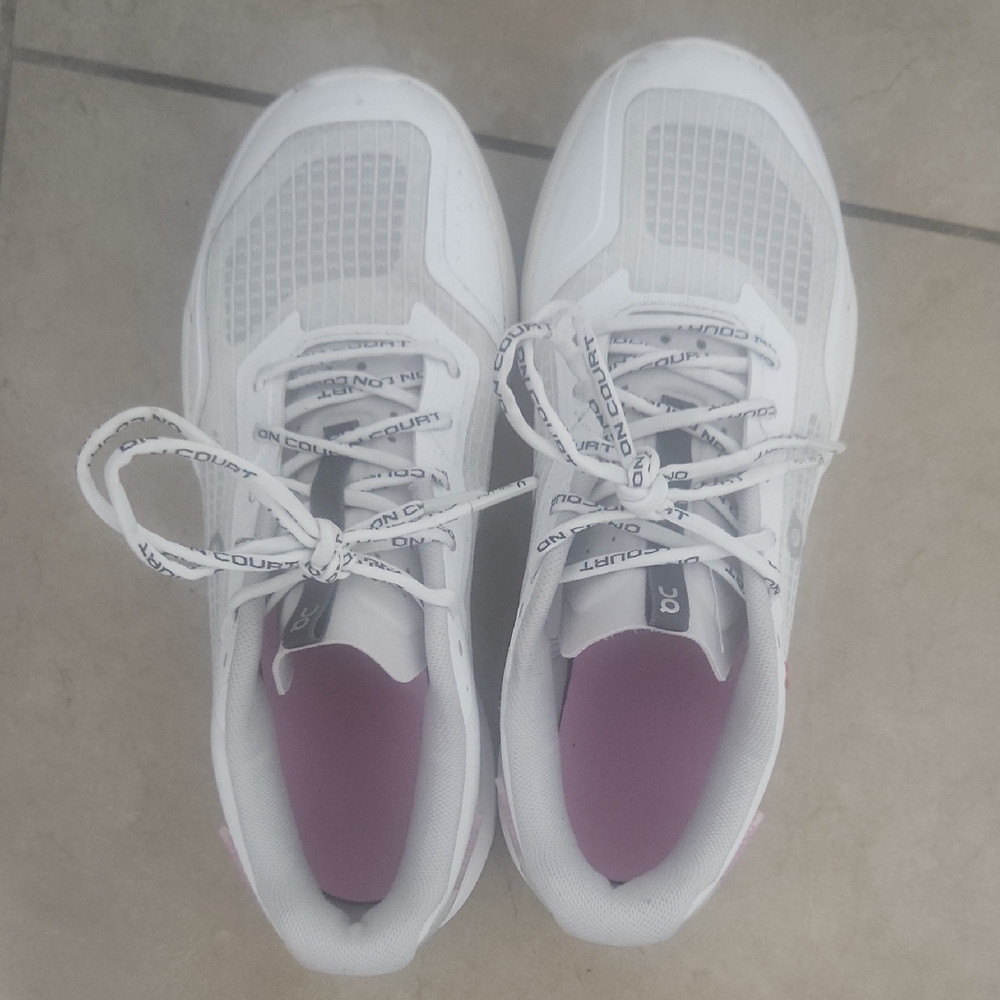 On Cloud Court Shoes - Picture 6 of 10